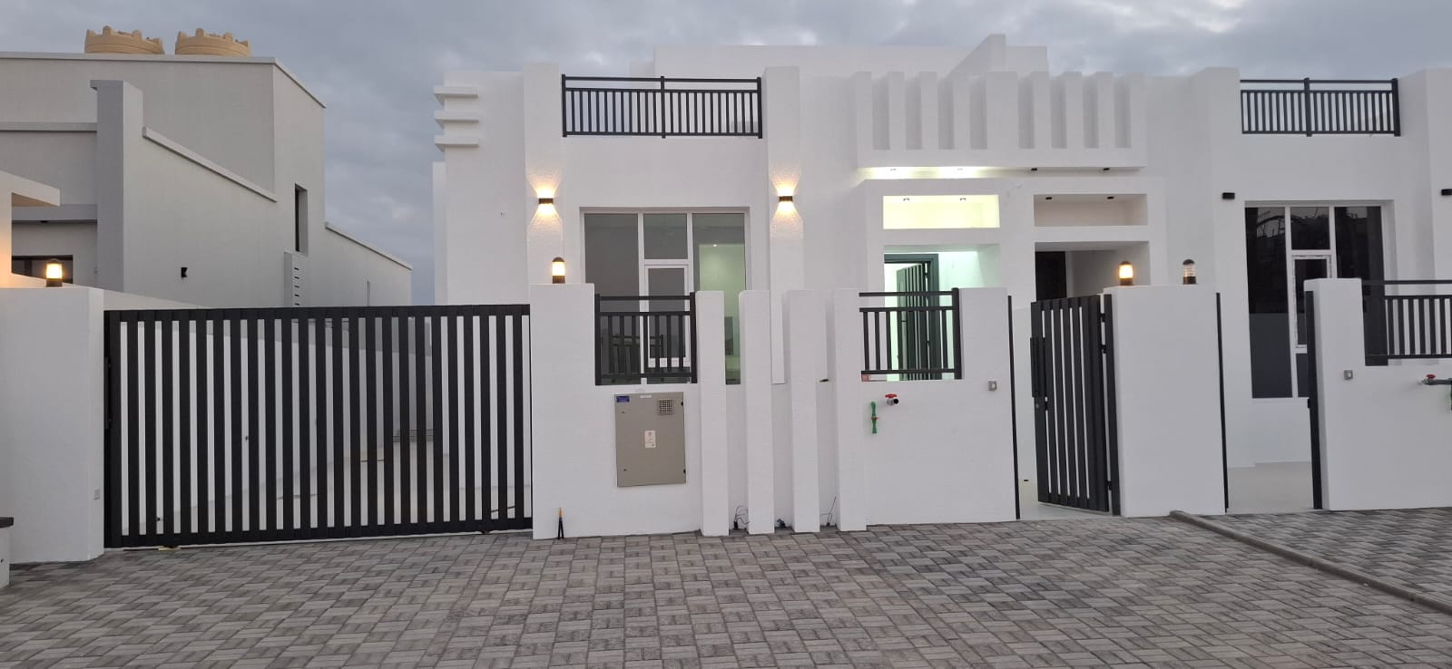 فيلا من اصل توين فيلا  للبيع في الشخاخيط